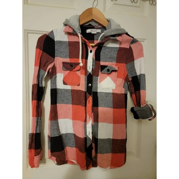 Size XS Juniors Adam Levine flannel w/ hood - Picture 1 of 5
